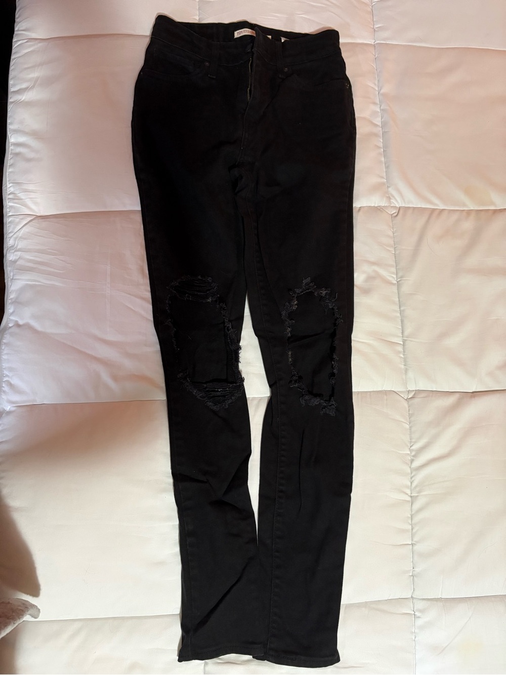 Levi's Black Skinny Distressed Women's Jeans